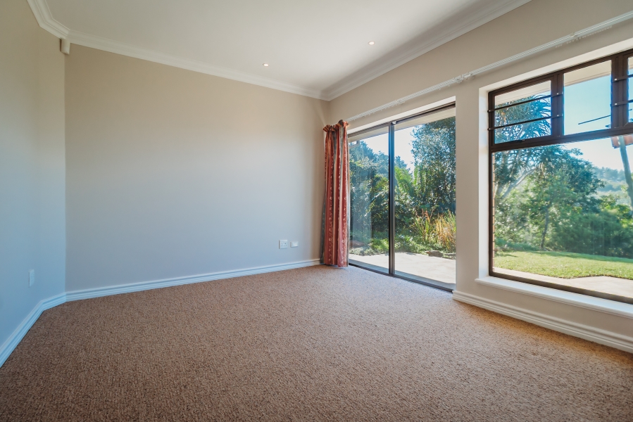 3 Bedroom Property for Sale in Wilderness Heights Western Cape